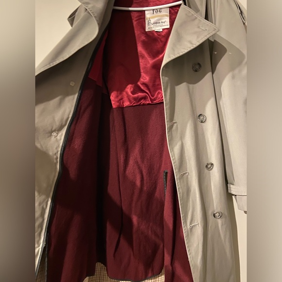 1980's LONDON FOG detach wool liner trench coat. Sage Grey. P2P-24" - Picture 7 of 16